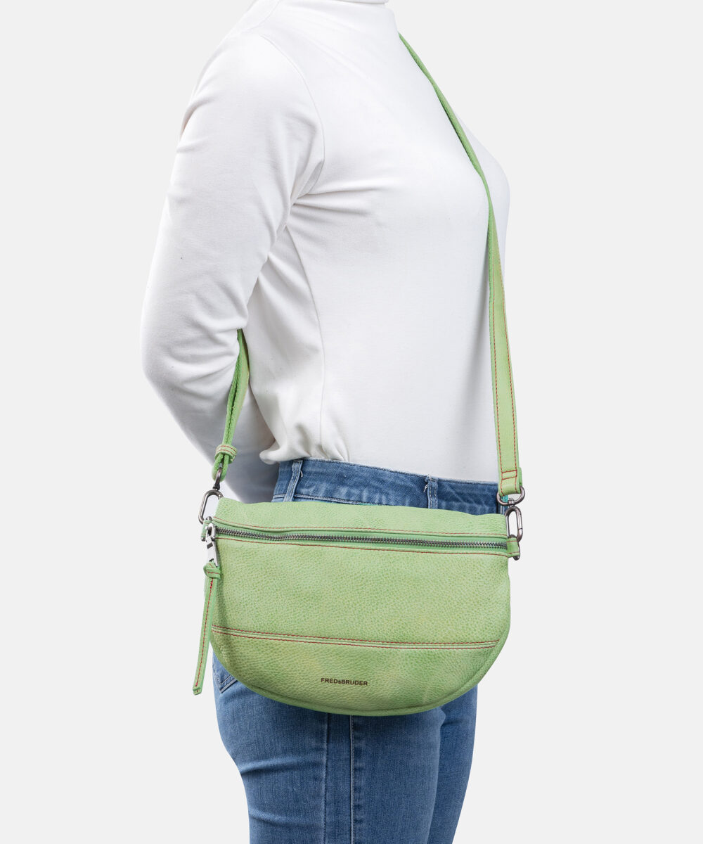 FREDsBRUDER Tasche Dear Belty Cute Green Tragebild OS