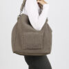 FREDsBRUDER Tasche Cuddle My Hobo Warm Grey Tragebild OS