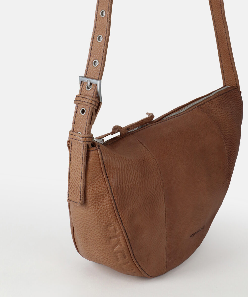 FREDsBRUDER Tasche My Old Friend Big Drop Dark Caramel OS